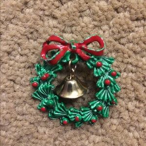 Vintage Christmas Wreath Pin Brooch